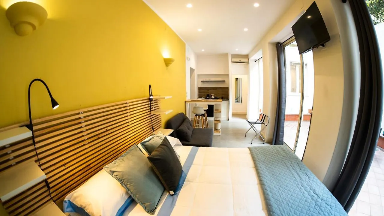 Real Passeggio Di Napoli Bed & Breakfast Italy